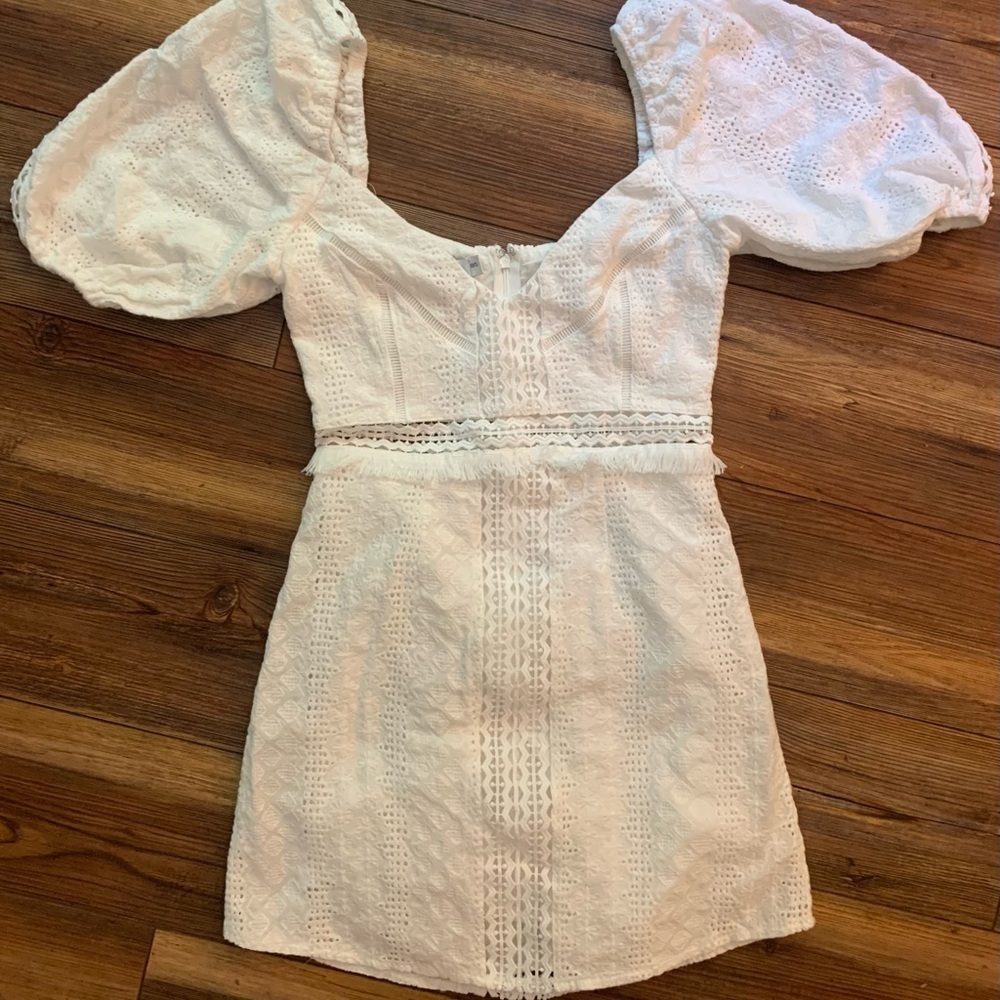 ESTHER White Lace Puff Sleeve Lined Mini Dress Sz S/8 Elegant Eyelet - Picture 3 of 16
